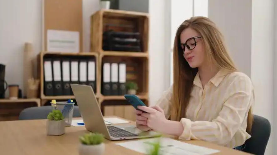 浙江华乐电子有限公司轮播图1